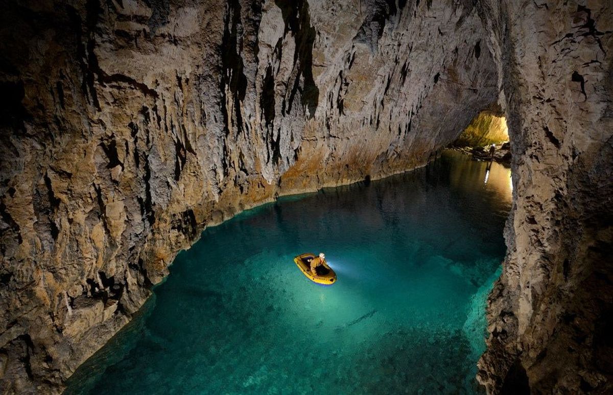 Пещера Крубера-Воронья-Абхазия-2.jpg